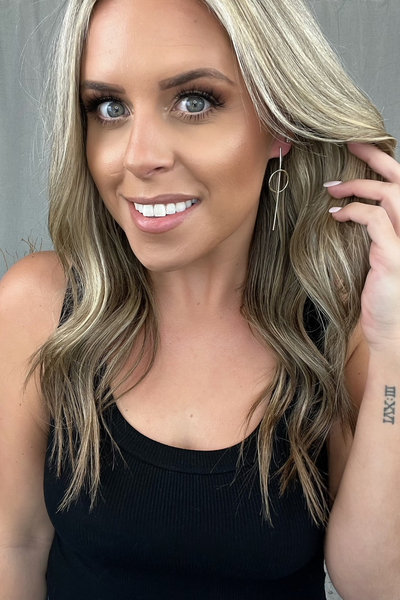 GOLD CIRCLE & BAR STUD EARRINGS