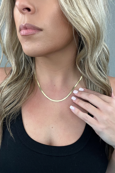 GOLD SNAKE CHAIN NECKLACE