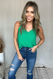 KELLY GREEN SLEEVELESS KNOT TANK
