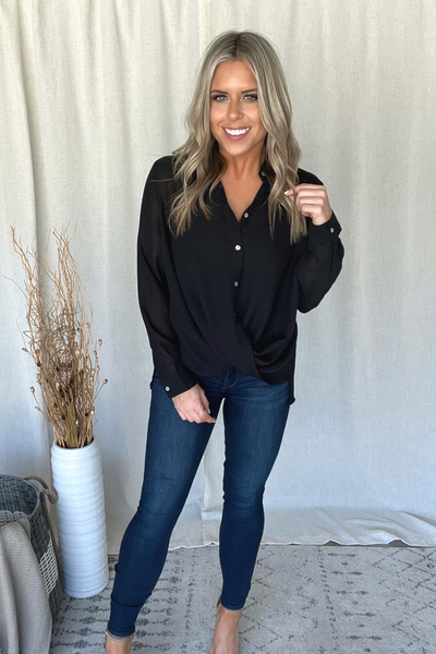 BLACK SURPLICE BUTTON TOP