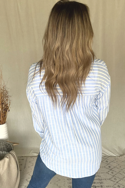 BLUE & WHITE STRIPED BUTTON DOWN