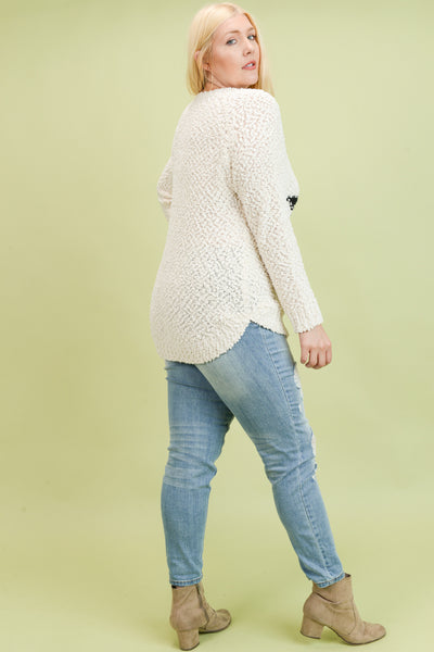 PLUS VANILLA STAR SWEATER