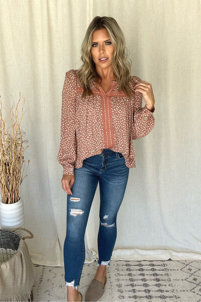 MAUVE FLORAL RUFFLE BLOUSE