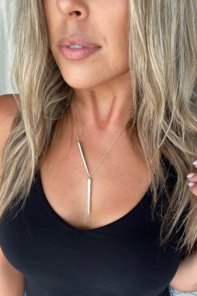 GOLD DOUBLE DAGGER PENDANT NECKLACE