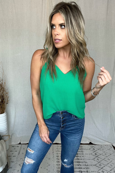 KELLY GREEN SLEEVELESS KNOT TANK
