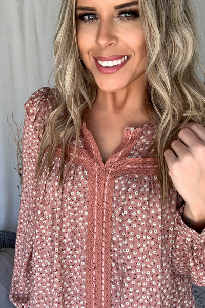 MAUVE FLORAL RUFFLE BLOUSE