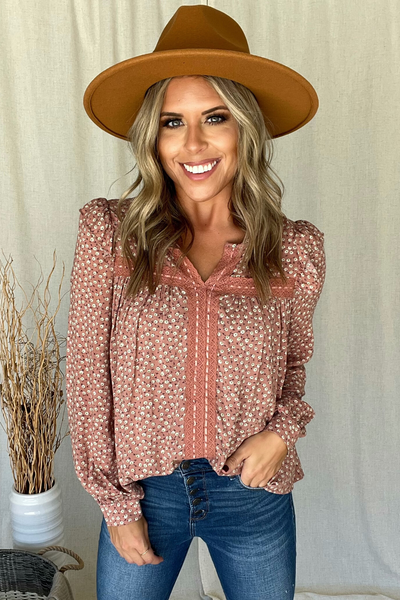 MAUVE FLORAL RUFFLE BLOUSE