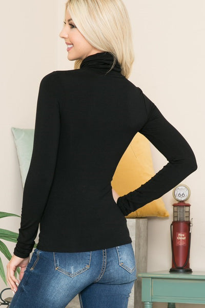 BLACK TURTLENECK TOP