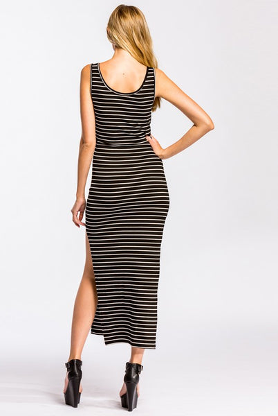 BLACK SIDE RUCHED MAXI DRESS