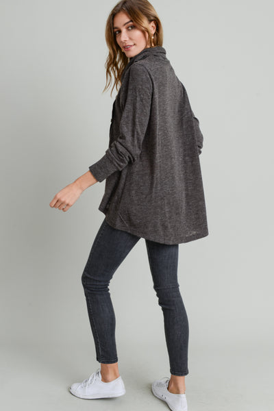 CHARCOAL TURTLENECK PULL OVER