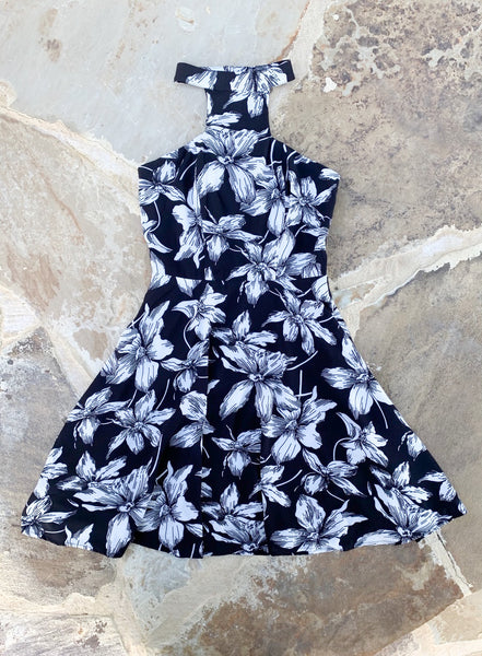 BLACK & IVORY FLORAL A-LINE DRESS