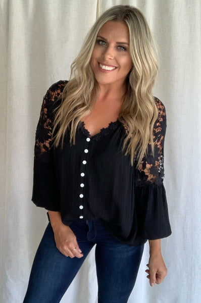 BLACK CROCHET LACE BUTTON TOP