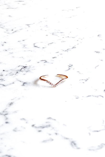 GOLD V RHINESTONE RING