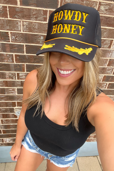 HOWDY HONEY TRUCKER HAT