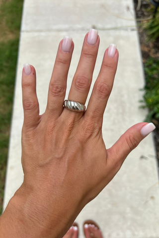 SILVER SHELL RING