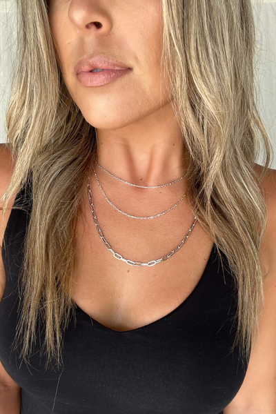 SILVER TRIPLE LAYER CHAIN NECKLACE