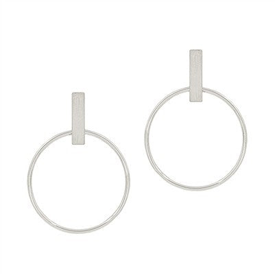 SILVER OPEN CIRCLE WITH BAR STUD